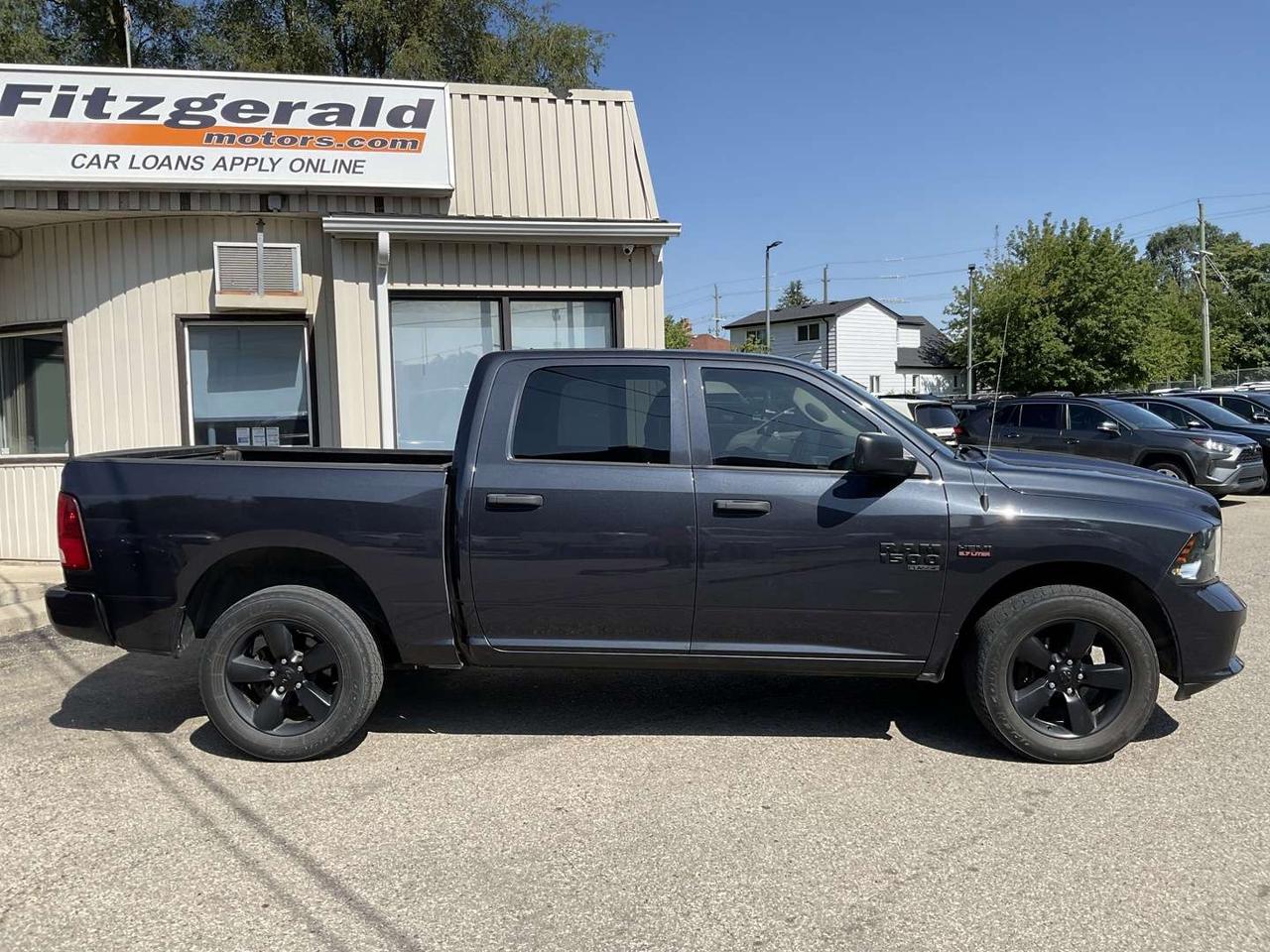 2020 RAM 1500 Express Crew Cab SWB 4WD - HEMI! BACK-UP CAM! REMOTE START! HTD SEATS! Photo