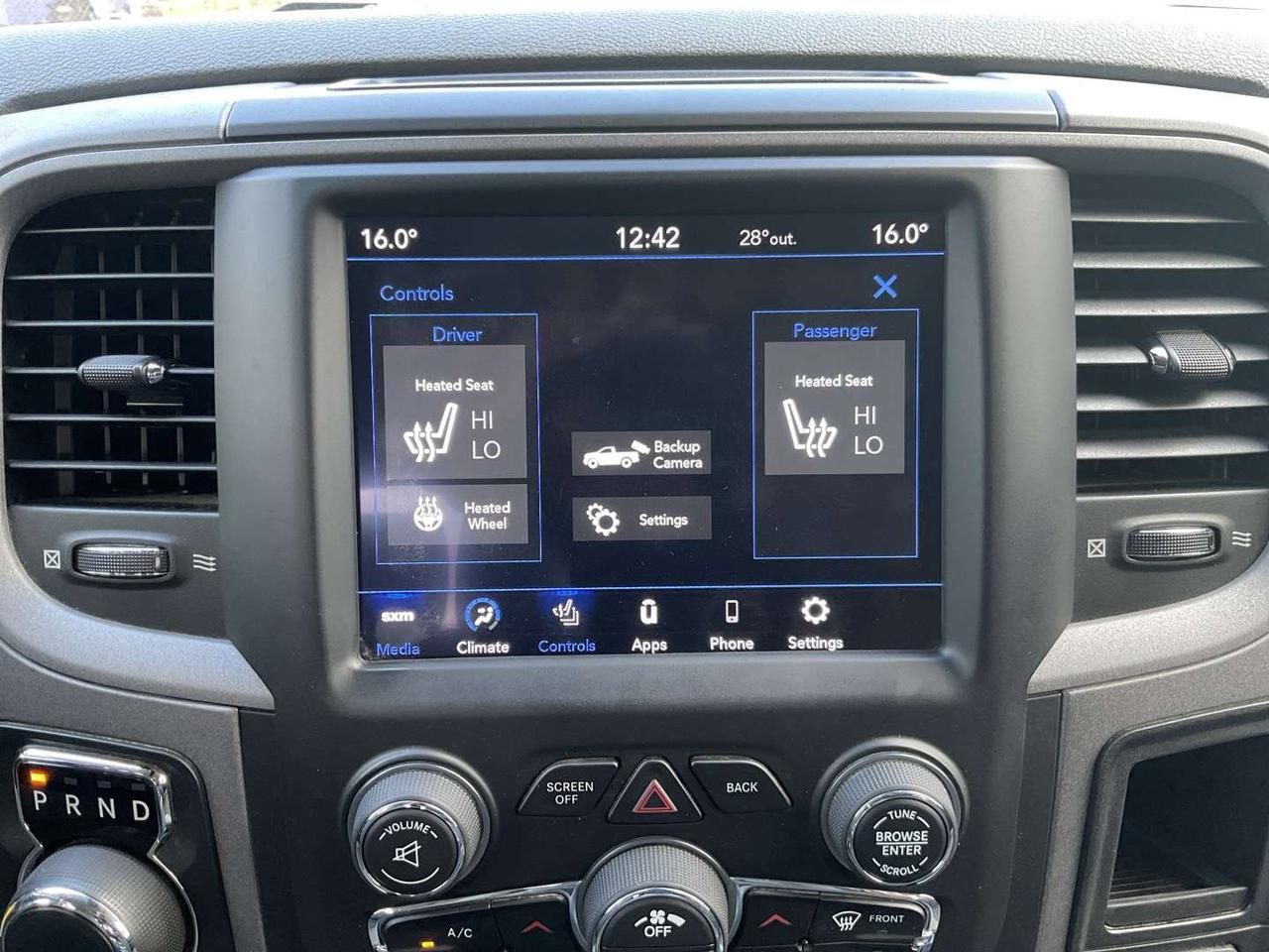 2020 RAM 1500 Express Crew Cab SWB 4WD - HEMI! BACK-UP CAM! REMOTE START! HTD SEATS! Photo