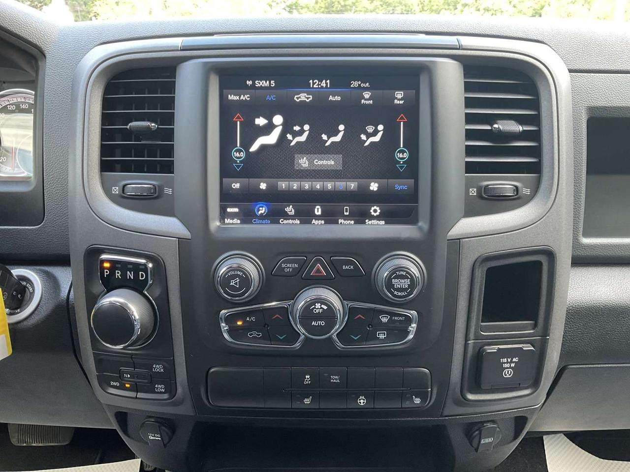 2020 RAM 1500 Express Crew Cab SWB 4WD - HEMI! BACK-UP CAM! REMOTE START! HTD SEATS! Photo