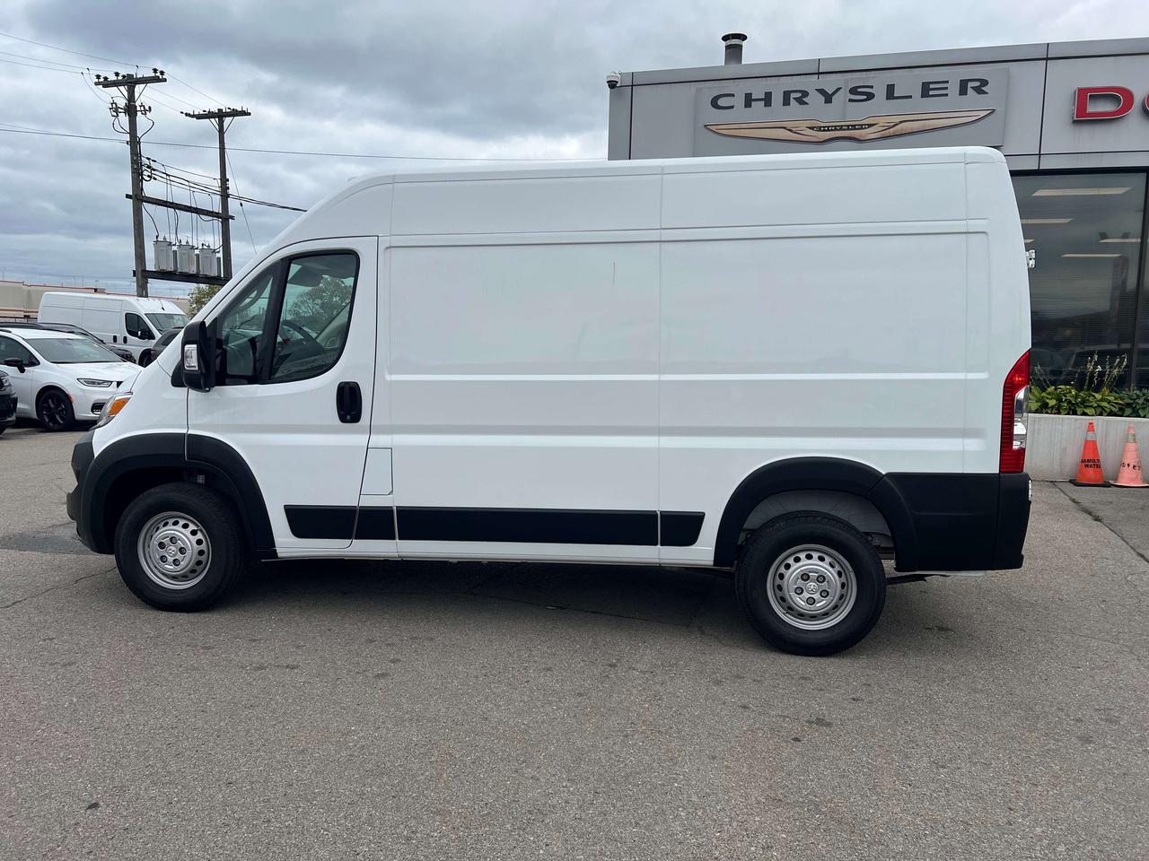 2025 RAM ProMaster 3500 High Roof 136 WB *4,555 LBS PAYLOAD *2 KEYS Photo
