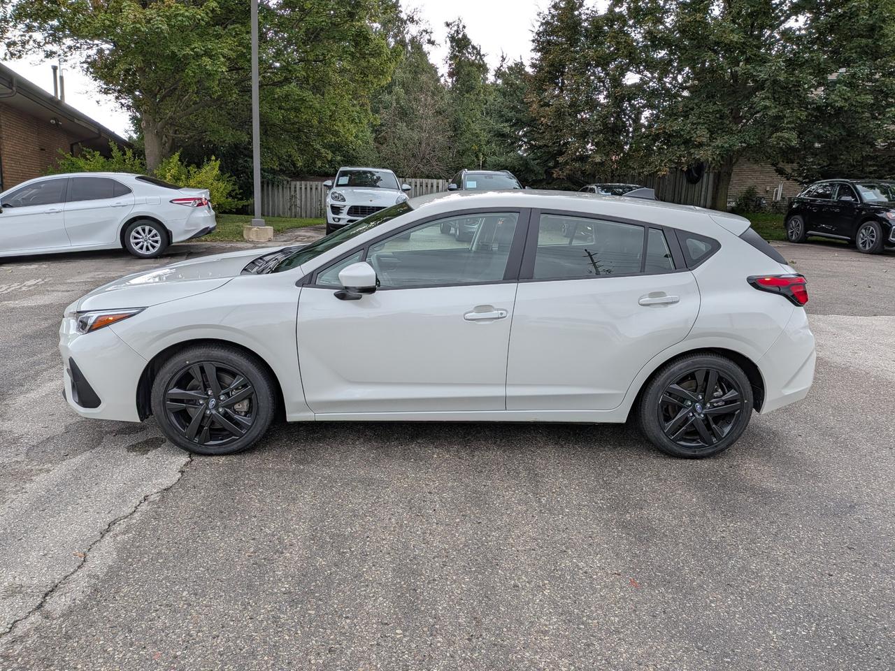 2024 Subaru Impreza Touring 4dr Hatchback Photo1