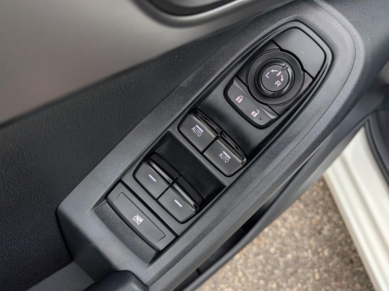 2024 Subaru Impreza Touring 4dr Hatchback Photo