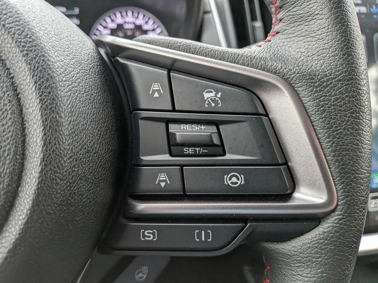 2024 Subaru Impreza Touring 4dr Hatchback Photo