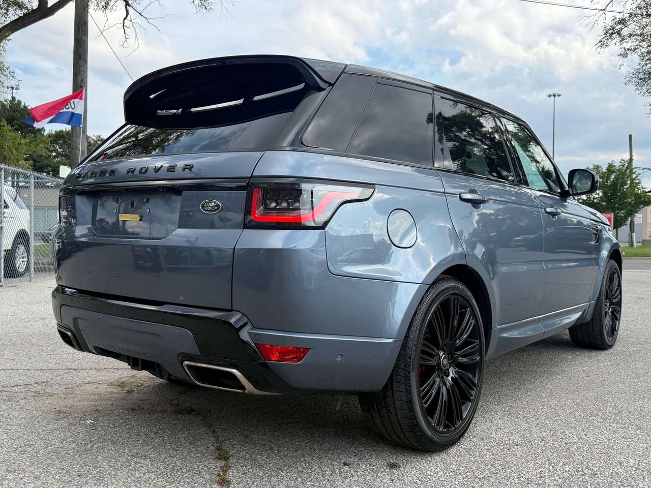 2019 Land Rover Range Rover Sport HSE Dynamic l V6 Supercharged l 340HP l AWD l Photo