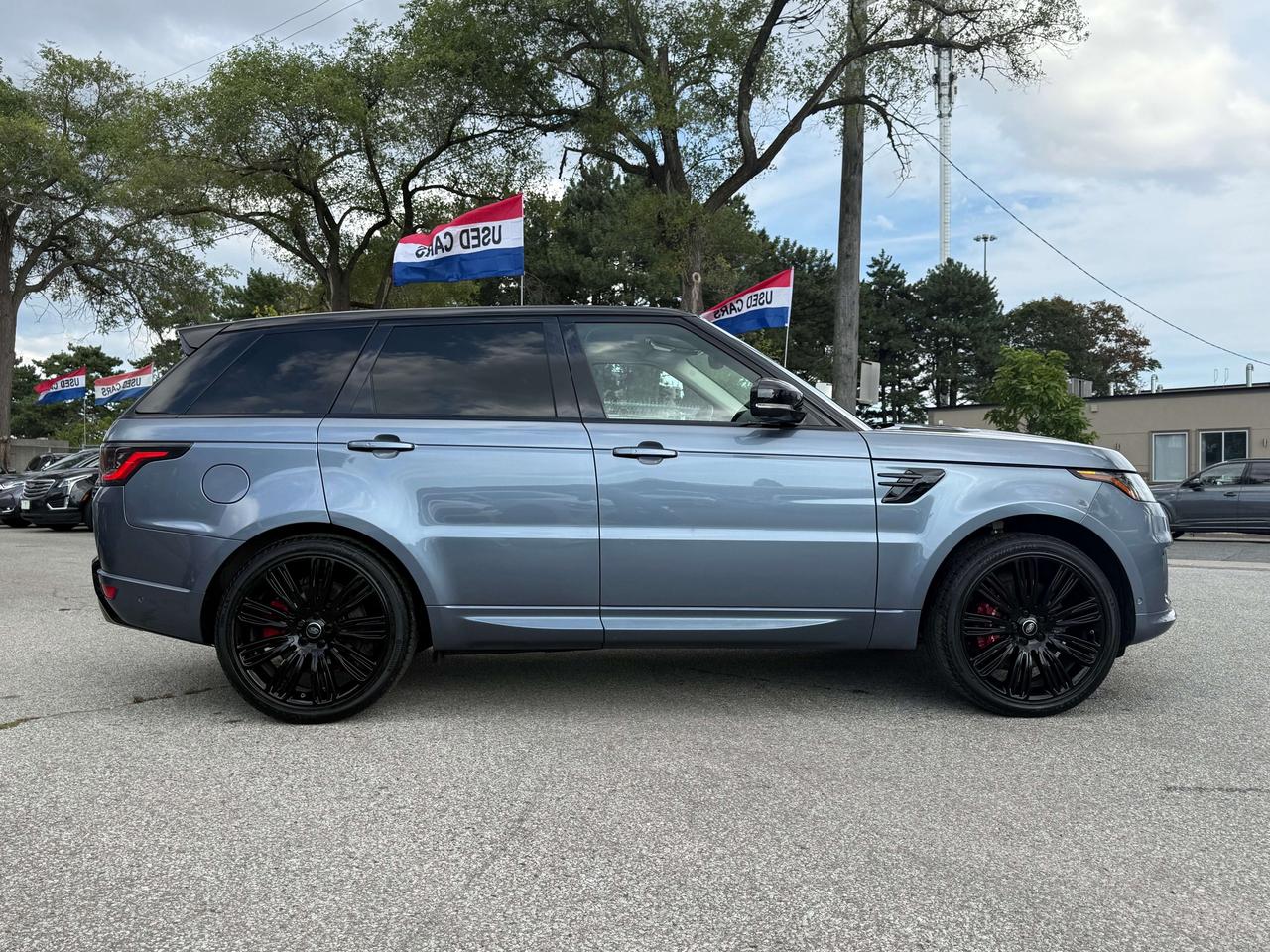 2019 Land Rover Range Rover Sport HSE Dynamic l V6 Supercharged l 340HP l AWD l Photo