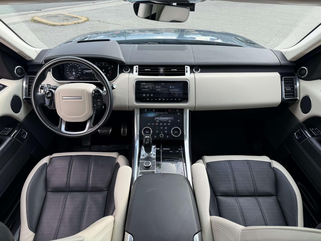 2019 Land Rover Range Rover Sport HSE Dynamic l V6 Supercharged l 340HP l AWD l Photo
