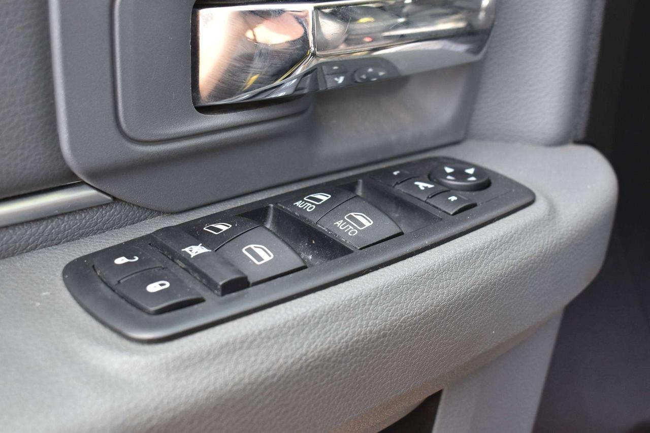 2019 RAM 1500 Warlock Photo