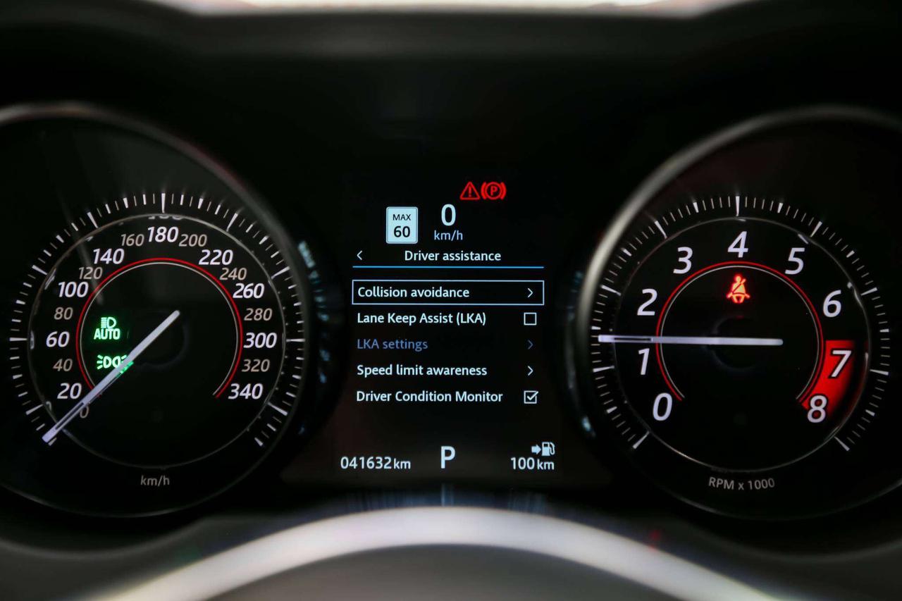 2019 Jaguar F-Type R AWD 550HP NOACCIDENT SERVICERECS REDINT SELFPARK Photo