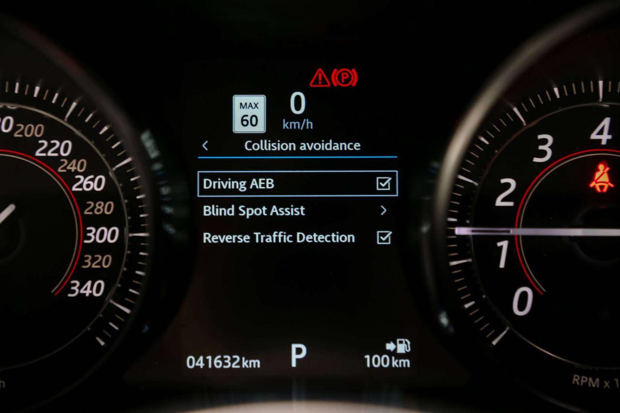 2019 Jaguar F-Type R AWD 550HP NOACCIDENT SERVICERECS REDINT SELFPARK Photo
