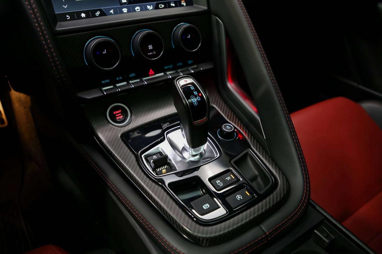 2019 Jaguar F-Type R AWD 550HP NOACCIDENT SERVICERECS REDINT SELFPARK Photo