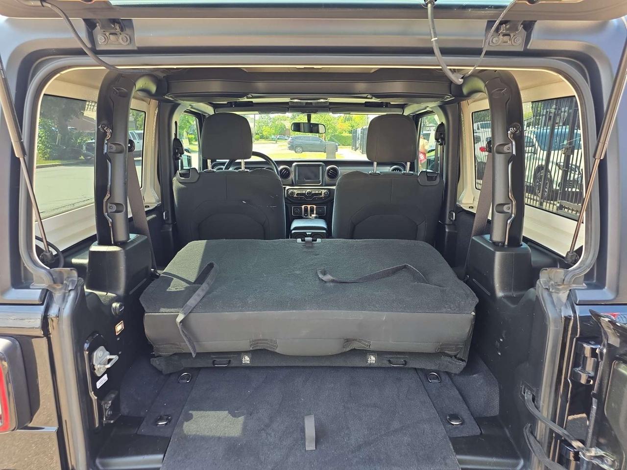 2022 Jeep Wrangler Sport S 4x4 * NO ACCIODENTS / CARPLAY / CAMERA / POWER OPTIONS Photo