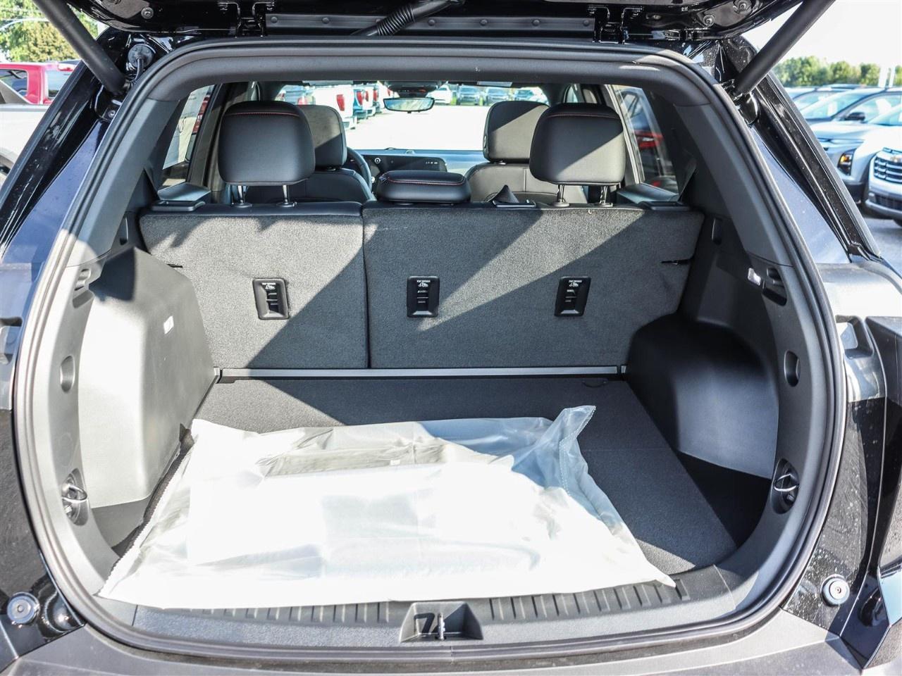 2027 Chevrolet Equinox AWD RS Photo