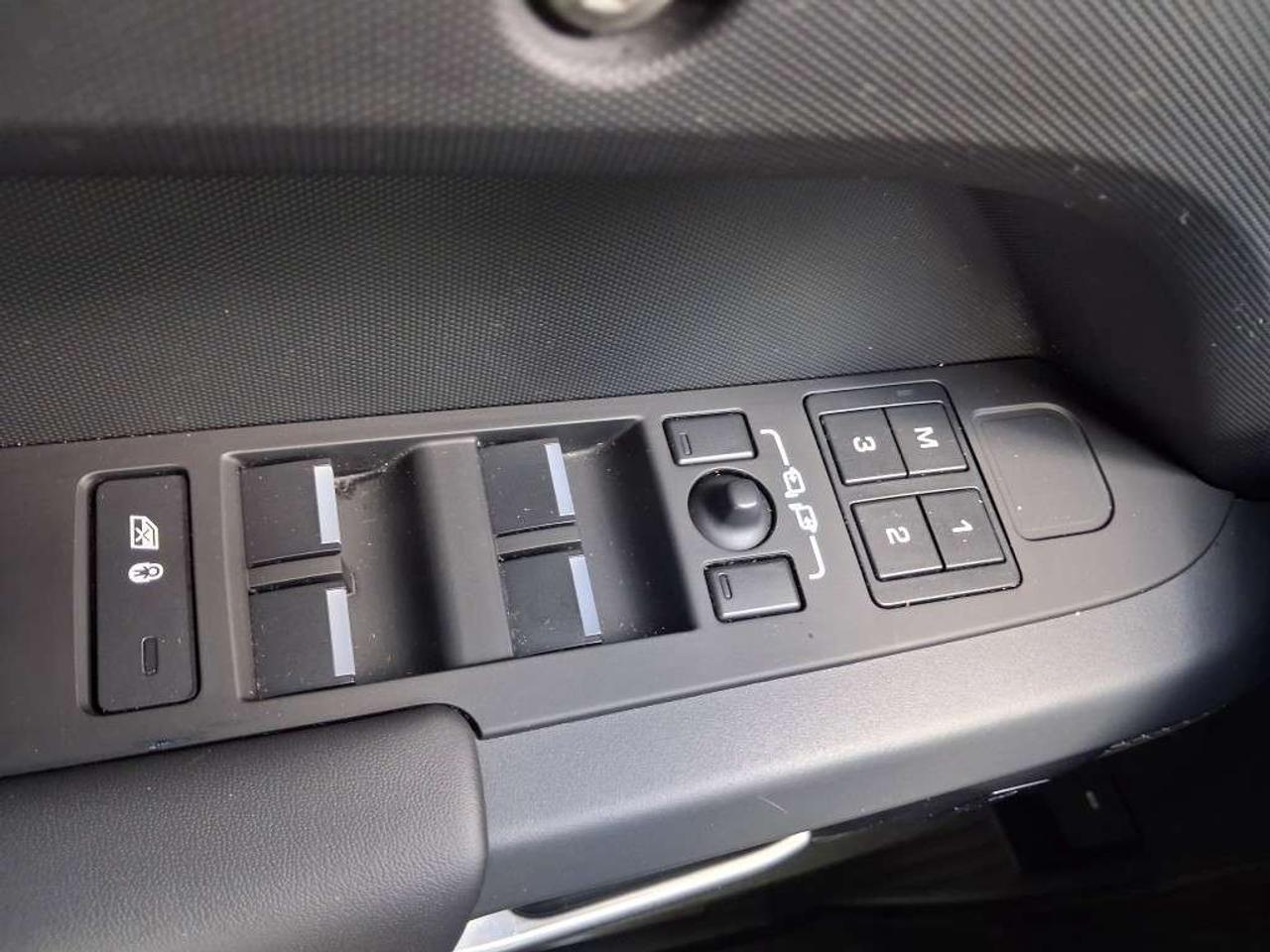 2023 Land Rover Defender 130 X AWD Photo