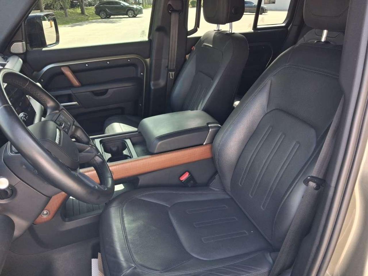 2023 Land Rover Defender 130 X AWD Photo