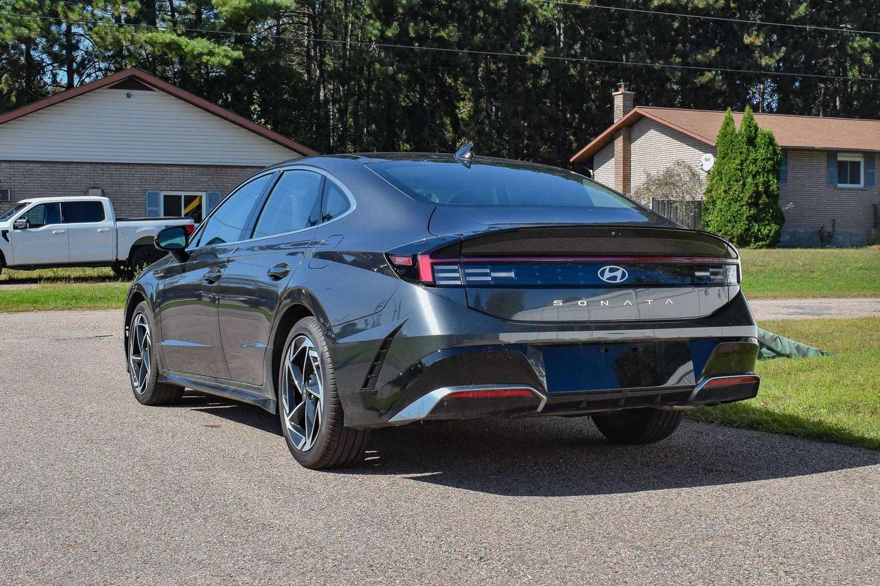2024 Hyundai Sonata Preferred-Trend Photo4