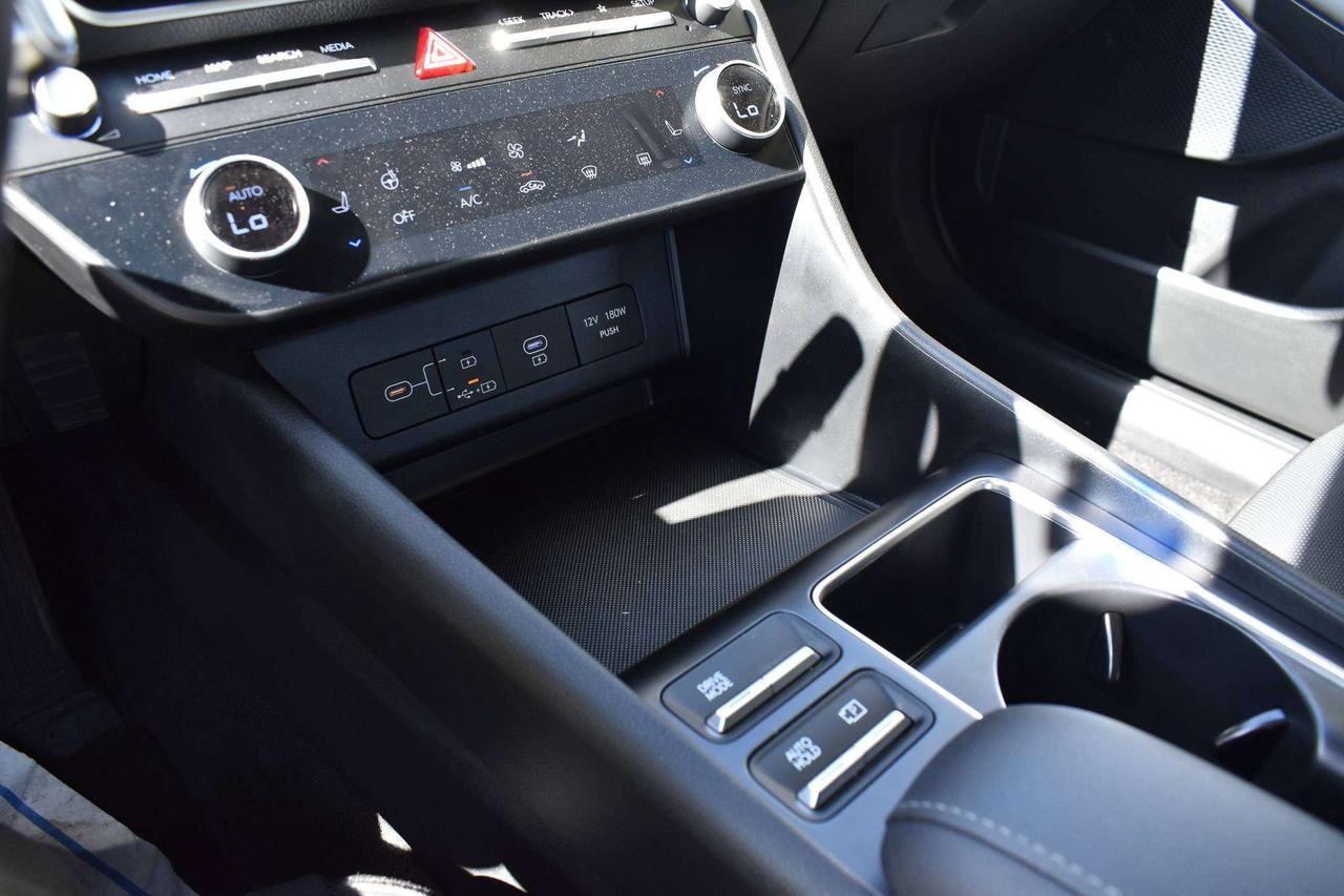 2024 Hyundai Sonata Preferred-Trend Photo