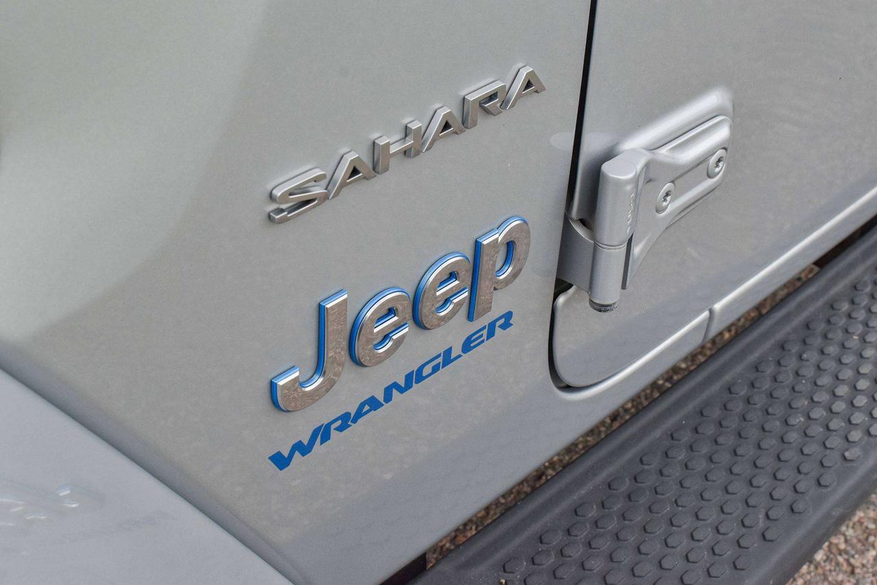 2024 Jeep Wrangler Sahara Photo