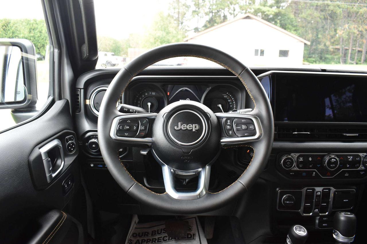 2024 Jeep Wrangler Sahara Photo