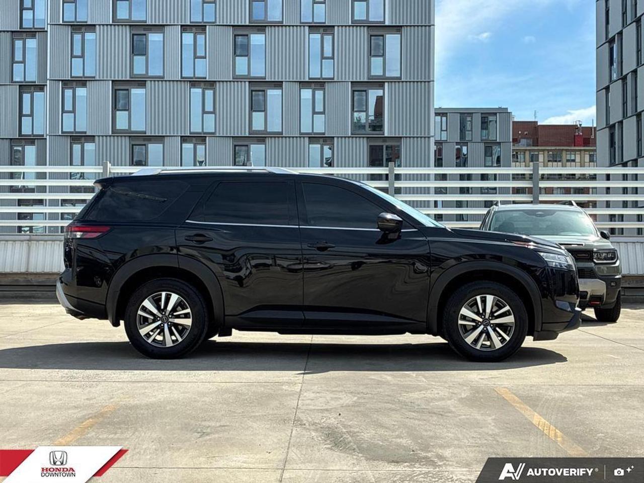 2024 Nissan Pathfinder SL 4dr 4x4 Photo