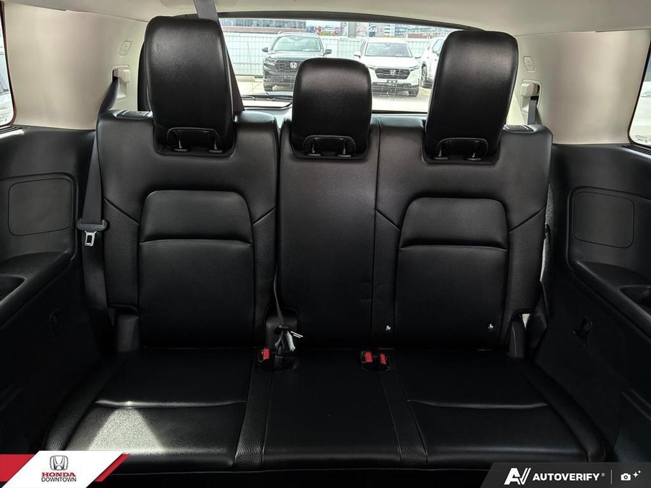 2024 Nissan Pathfinder SL 4dr 4x4 Photo