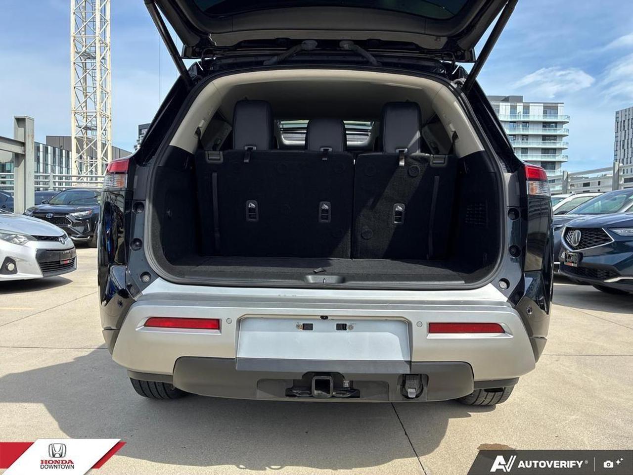 2024 Nissan Pathfinder SL 4dr 4x4 Photo