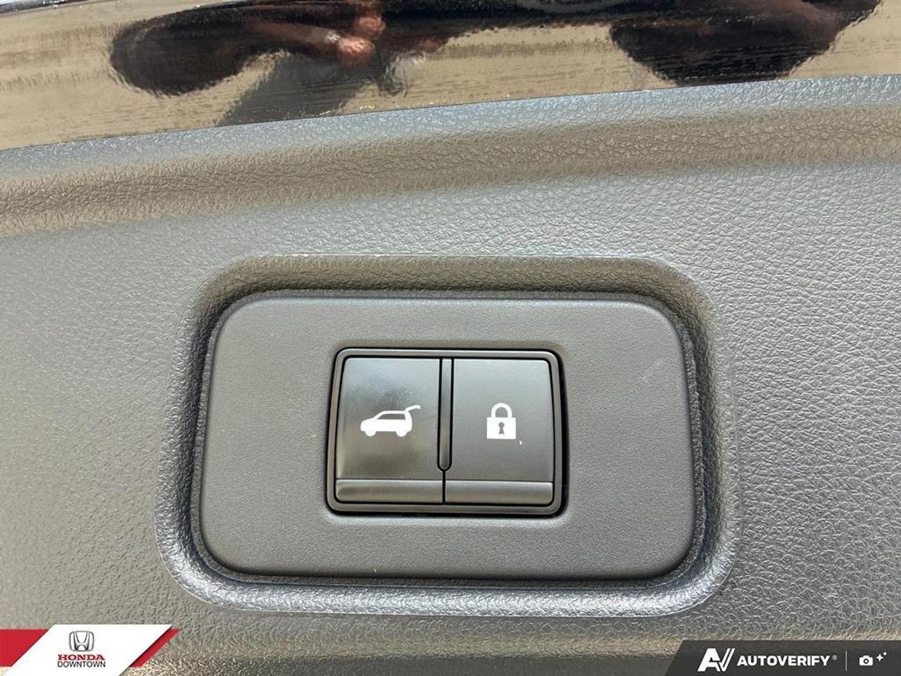 2024 Nissan Pathfinder SL 4dr 4x4 Photo