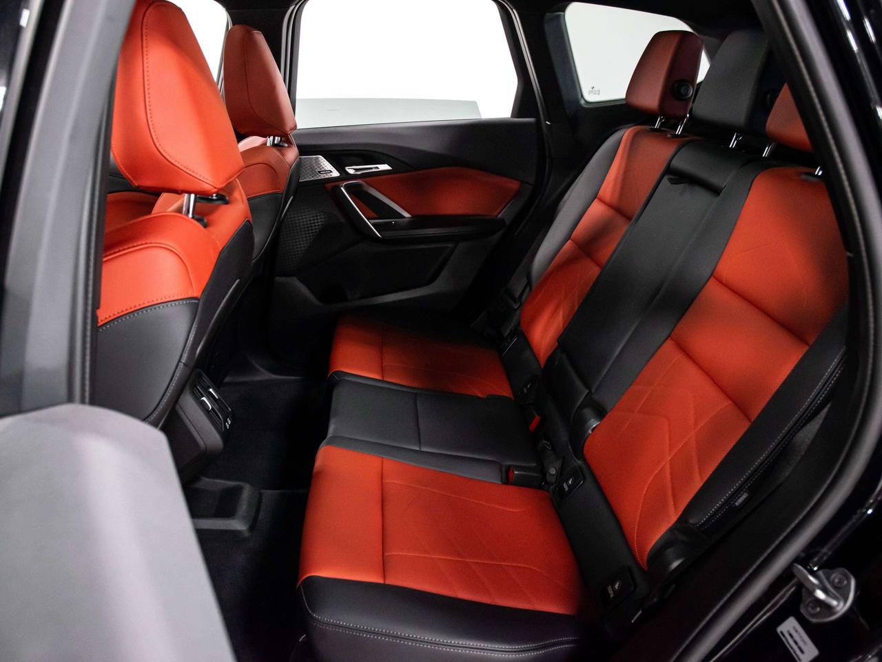 2025 BMW X1 xDrive M SPORT PREMIUM ENHANCED HEADS UP Photo