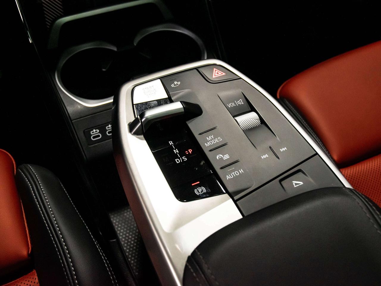 2025 BMW X1 xDrive M SPORT PREMIUM ENHANCED HEADS UP Photo