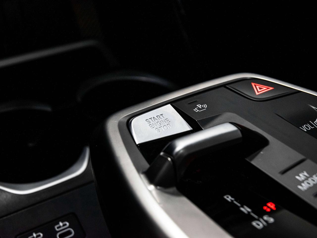 2025 BMW X1 xDrive M SPORT PREMIUM ENHANCED HEADS UP Photo