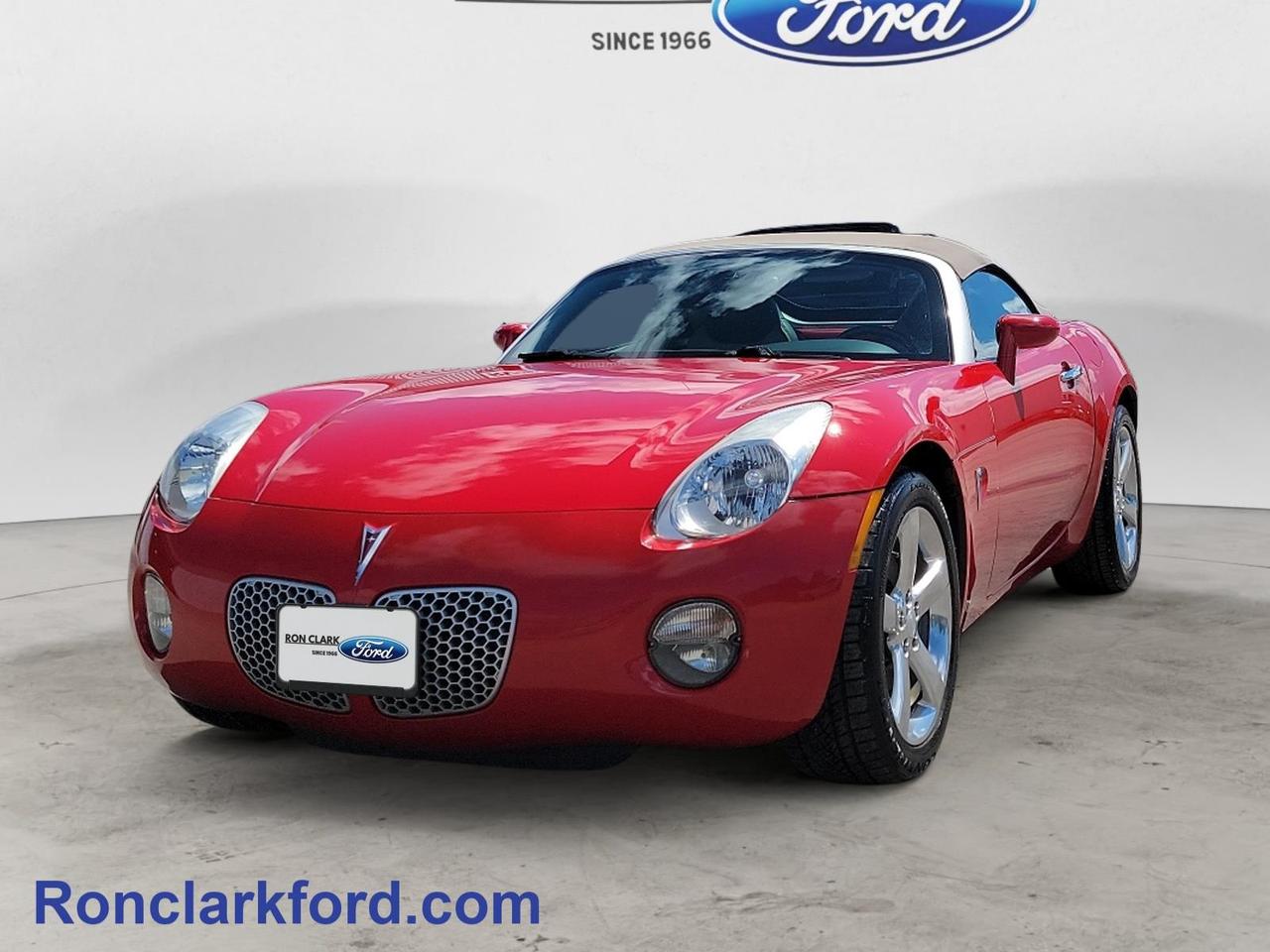 2007 Pontiac Solstice Base 2dr Convertible Photo2