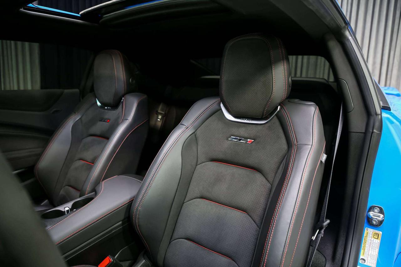 2022 Chevrolet Camaro ZL1 COUPE MANUAL 650HP NOACCIDNT SUNROOF LOWKM Photo