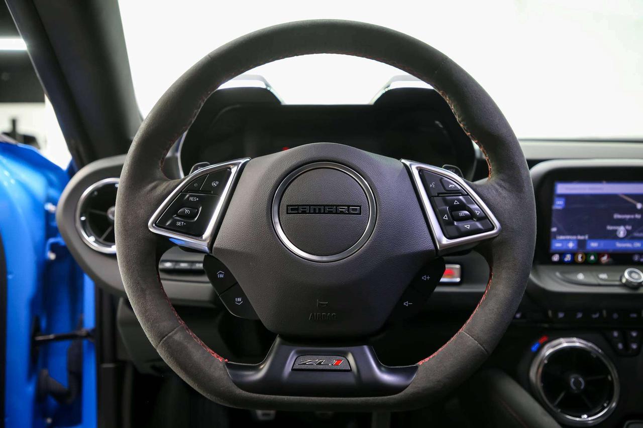 2022 Chevrolet Camaro ZL1 COUPE MANUAL 650HP NOACCIDNT SUNROOF LOWKM Photo