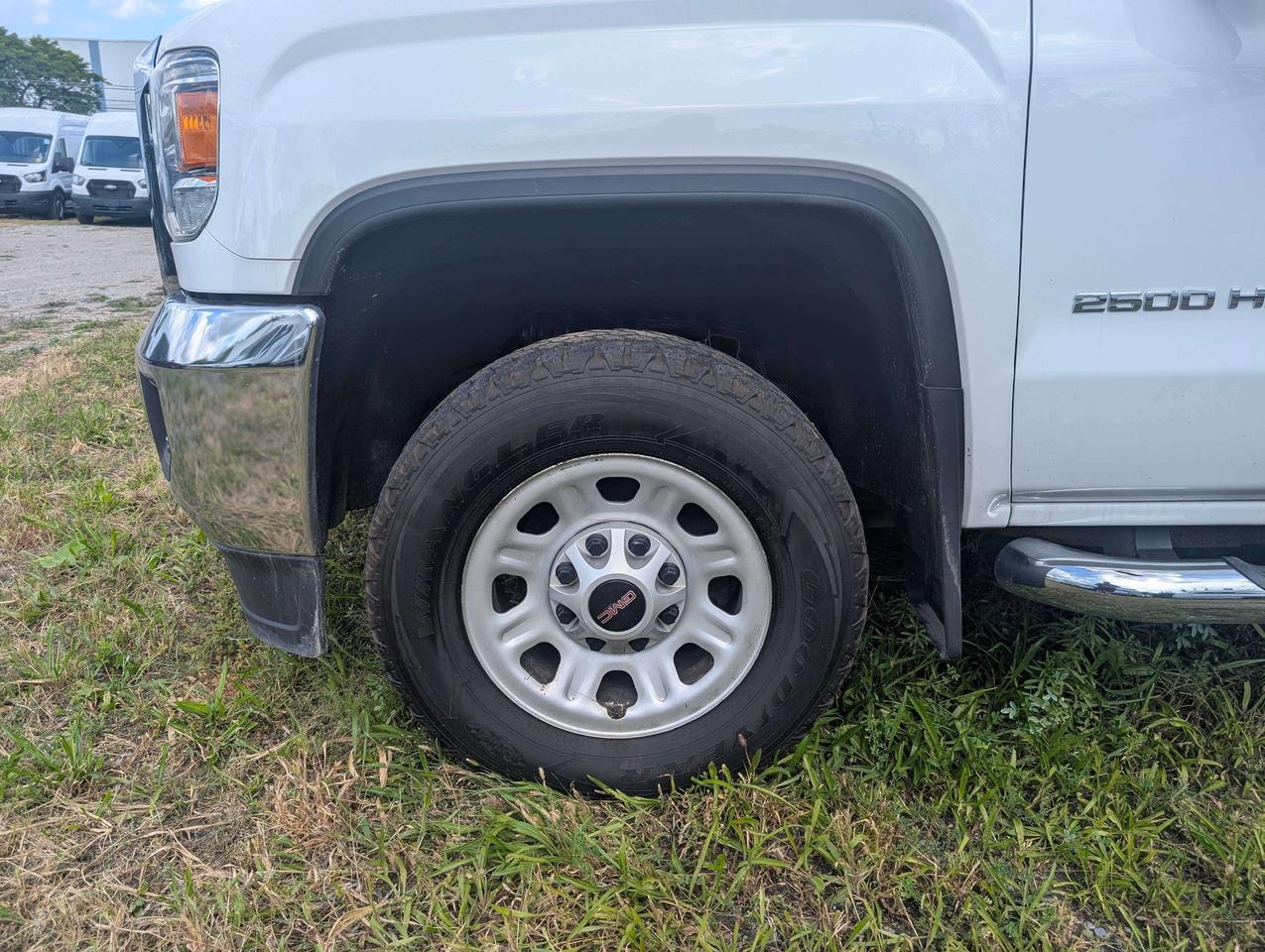 2019 GMC SIERRA 2500HD Work Ready - Combination Fuel Tank/Pump - Strobes Photo