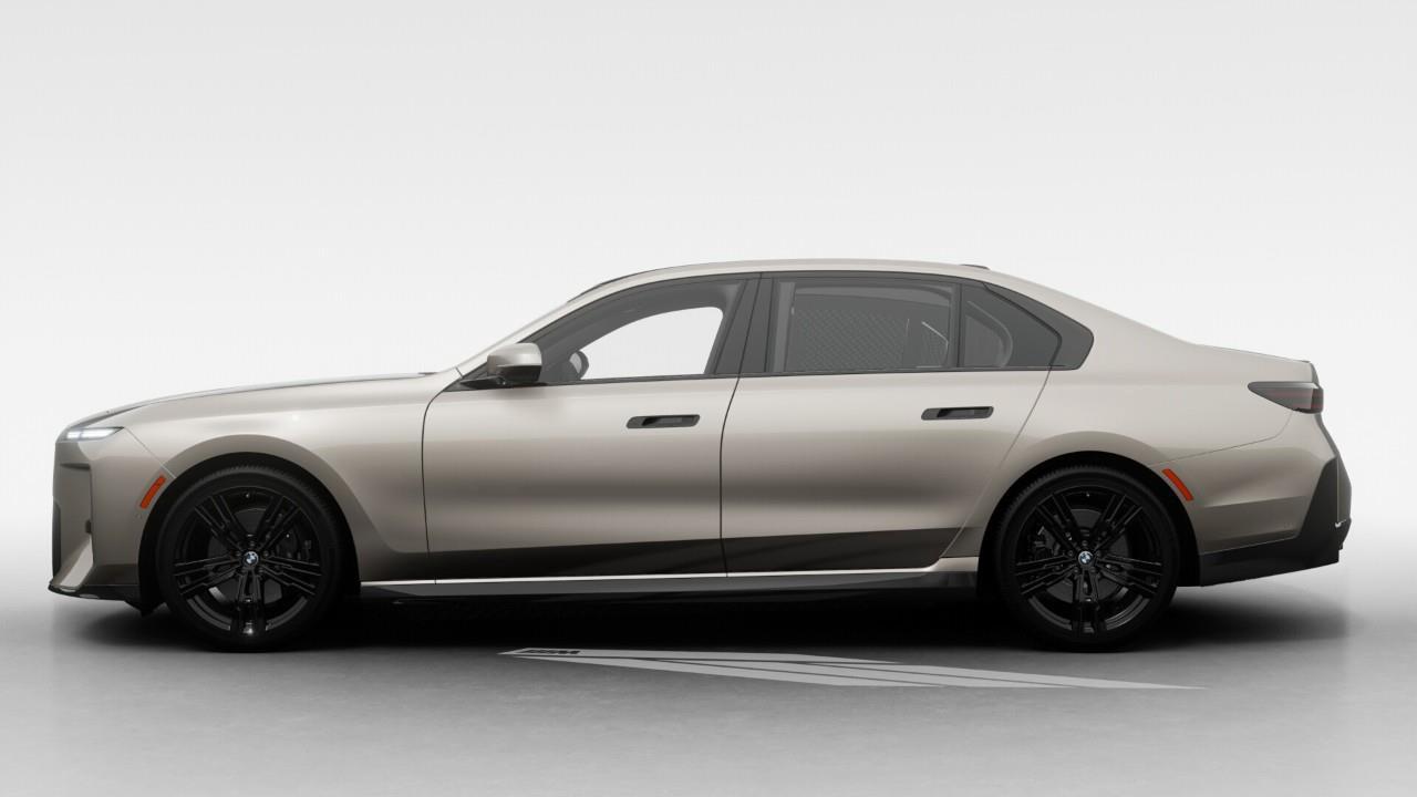 2027 BMW 740 xDrive MSE 4dr All-Wheel Drive Sedan Photo