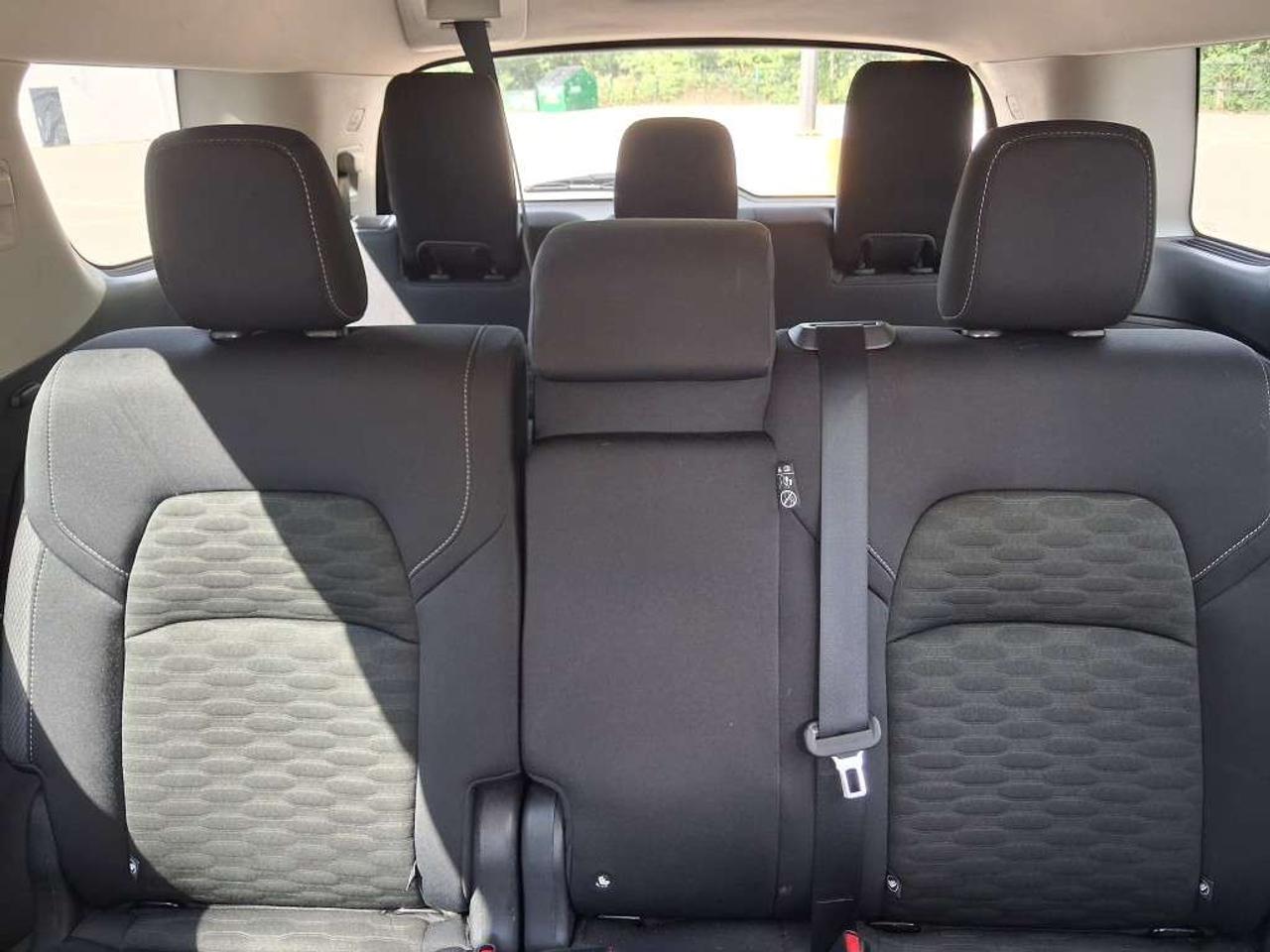 2023 Nissan Pathfinder S 4WD Photo