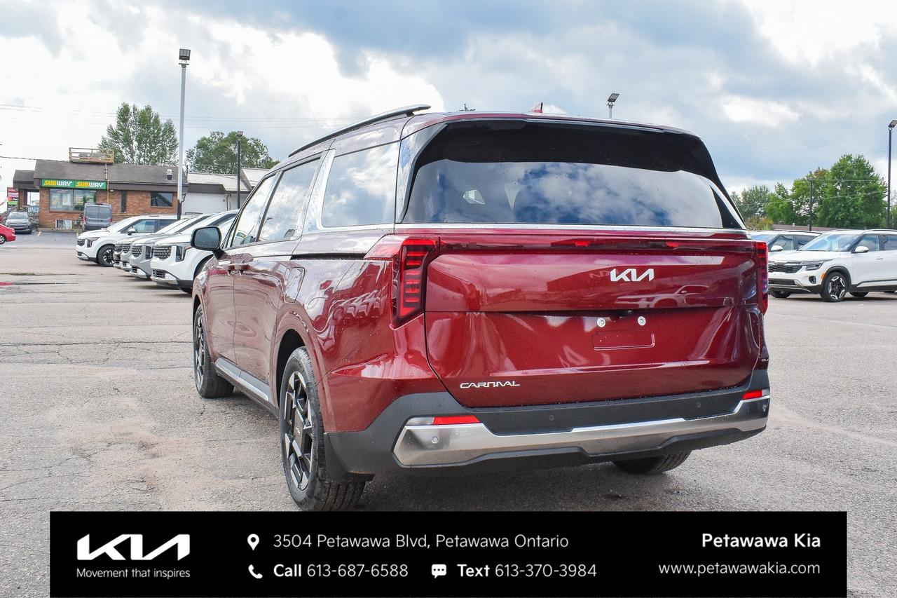 2027 Kia Carnival EX Passenger Van Photo4
