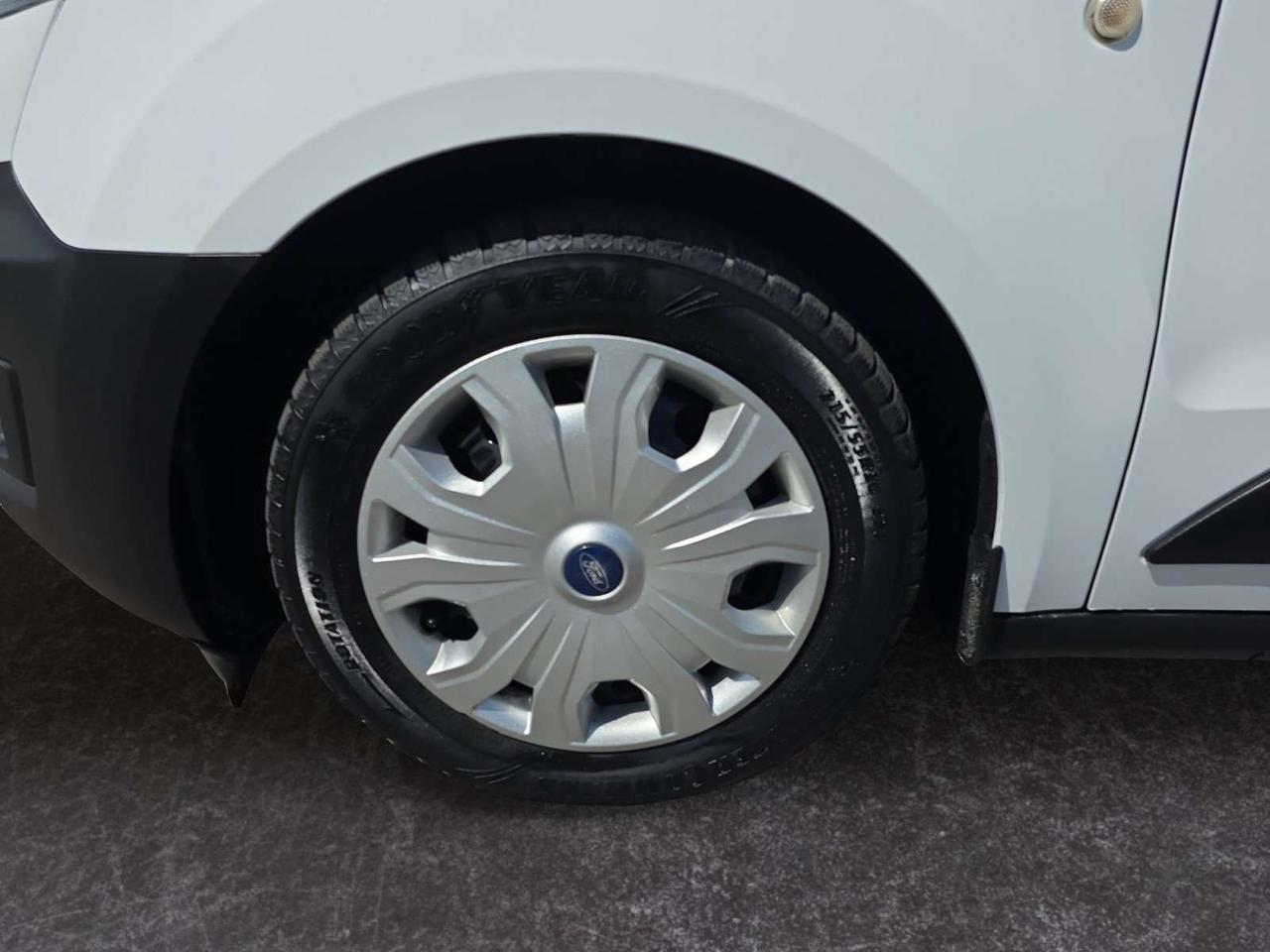 2019 Ford Transit Connect XL w/Dual Sliding Doors * SHELVES / CAMERA / FULL SERVICE HISTORY Photo