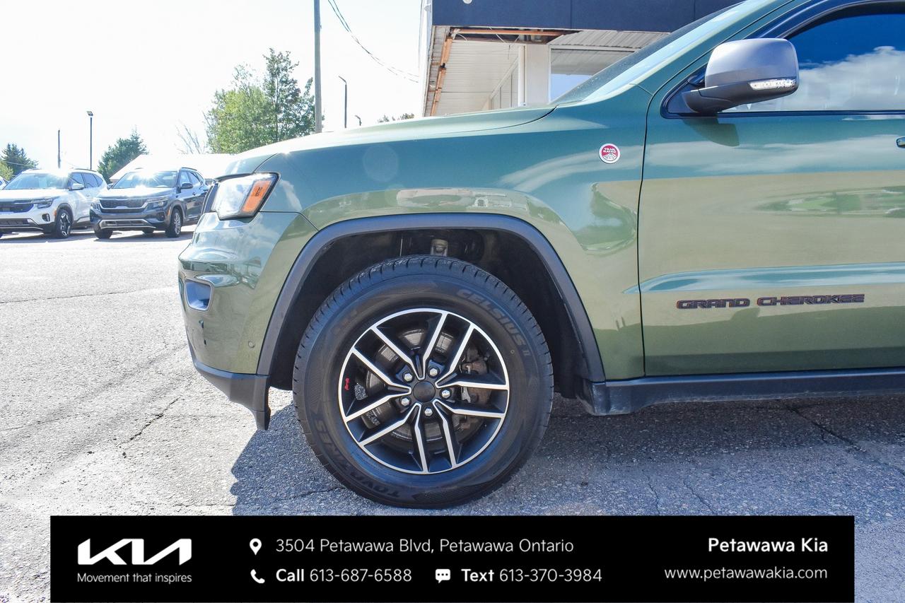 2021 Jeep Grand Cherokee Trailhawk 4dr 4x4 Photo2