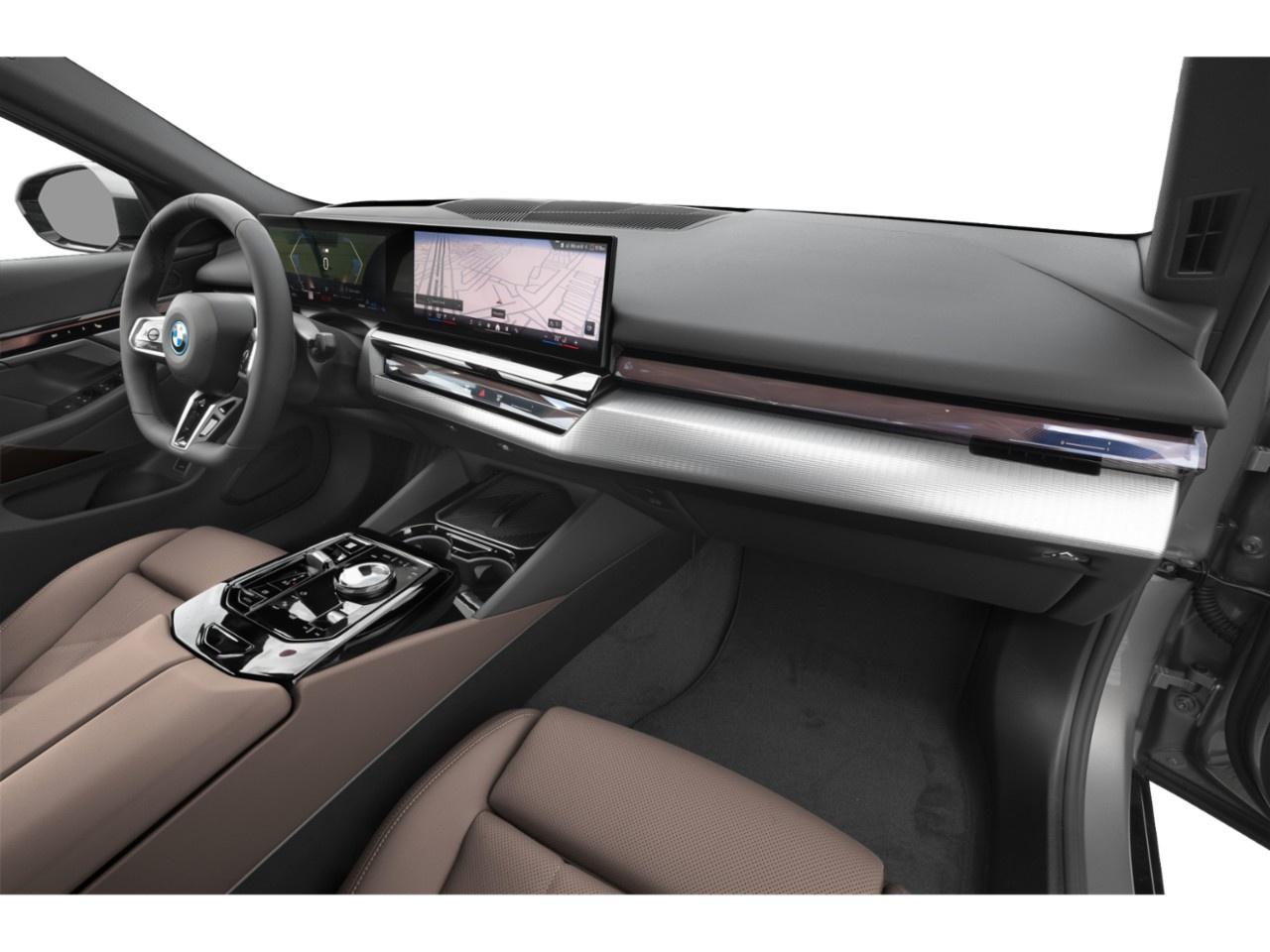 2027 BMW 5 Series 550e xDrive Sedan Photo