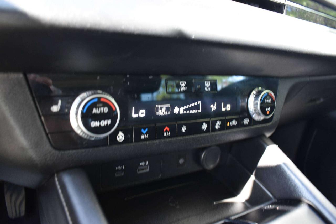 2022 Mitsubishi Outlander SE Photo