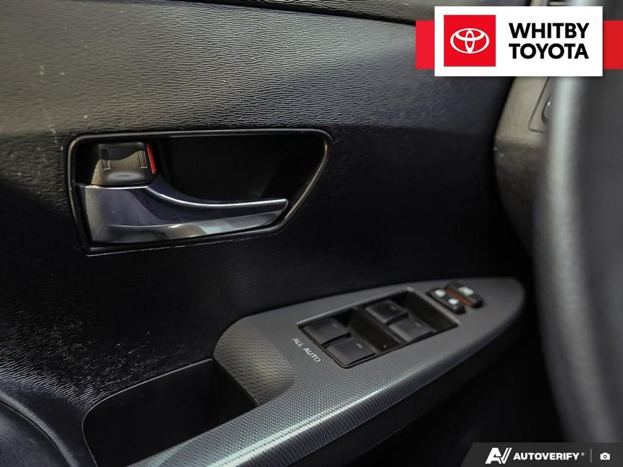 2015 Toyota Venza LE AWD 2.7L Photo