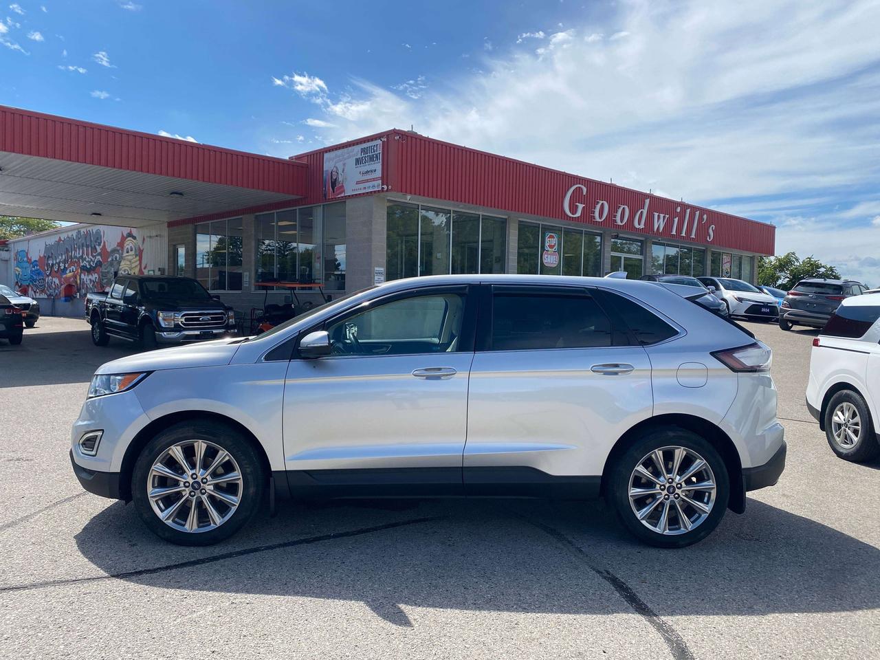 2017 Ford Edge TITANIUM, CLEAN CARFAX, REMOTE START, LEATHER! Photo