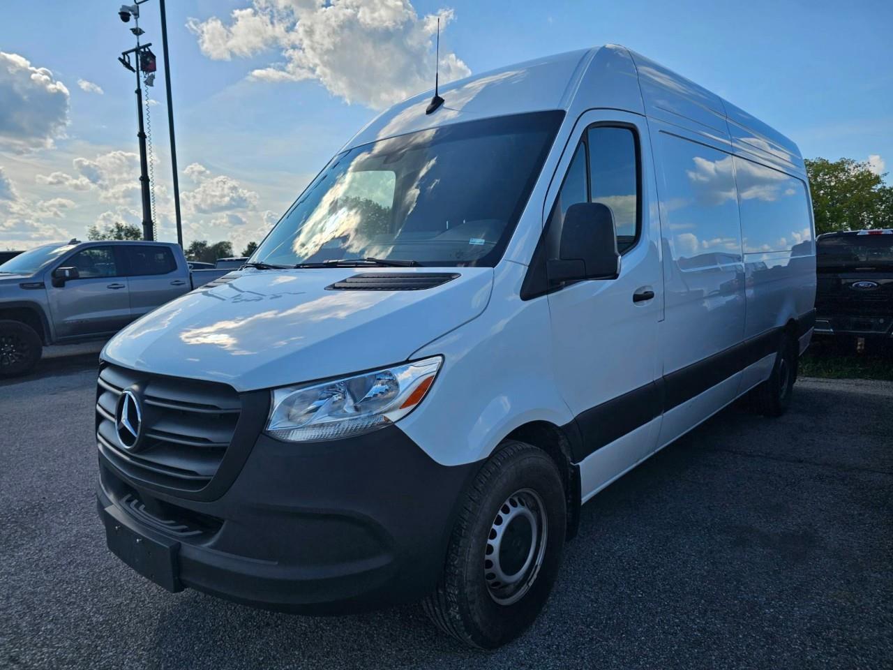 2025 Mercedes-Benz Sprinter 2500 High Roof 4-Cyl Diesel Sprinter 2500 Cargo Van 170 in. WB Rear-Wheel Drive Photo