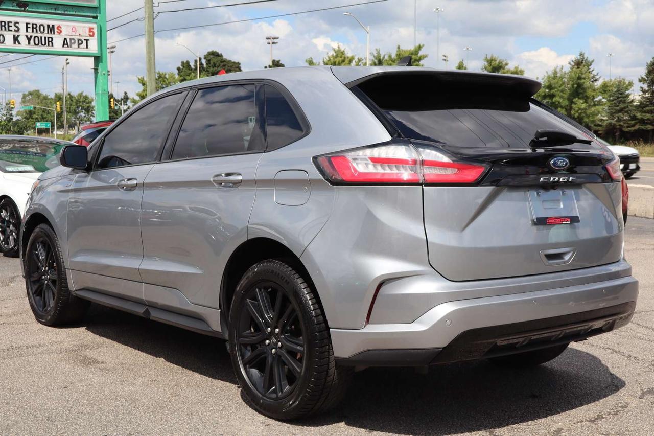 2022 Ford Edge ST-LINE AWD Photo