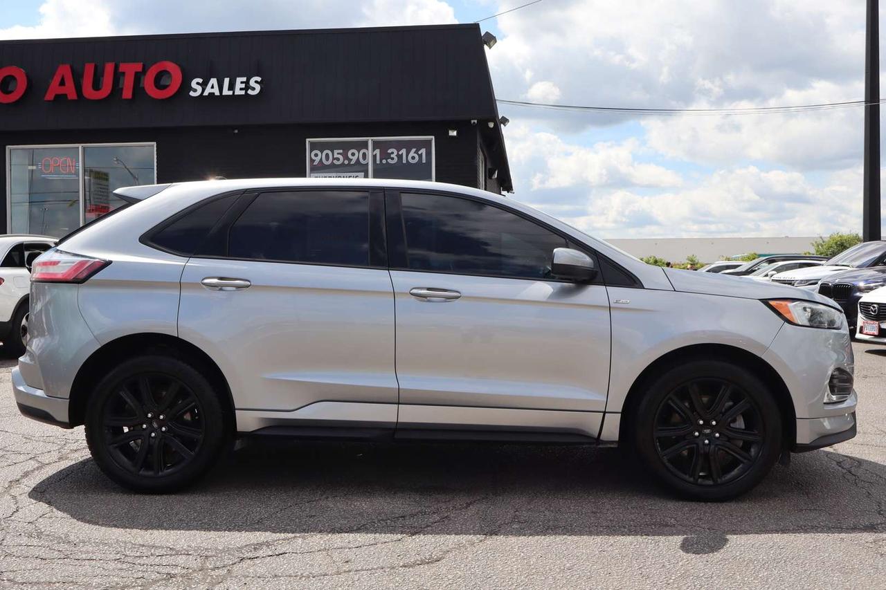 2022 Ford Edge ST-LINE AWD Photo