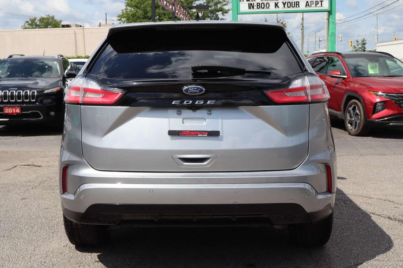 2022 Ford Edge ST-LINE AWD Photo