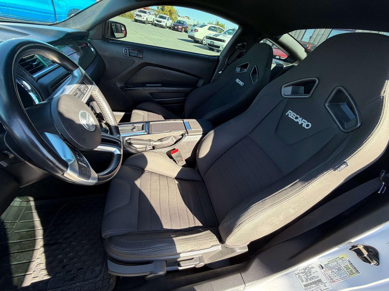 2014 Ford Mustang **CALL NAPANEE 613-354-2100 Photo