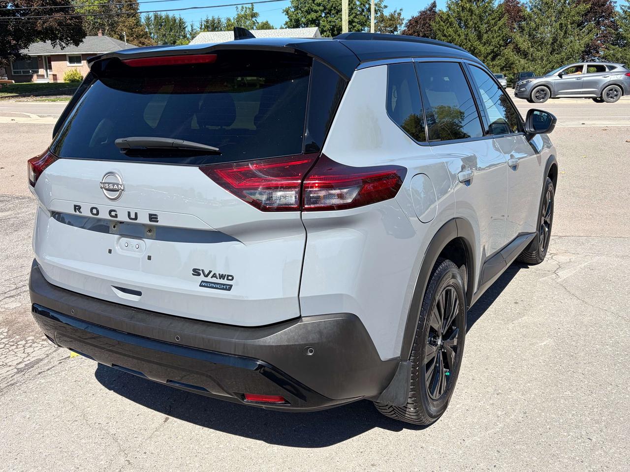 2023 Nissan Rogue SV MIDNIGHT/PWR ROOF/LEATHER/CALL PICTON Photo
