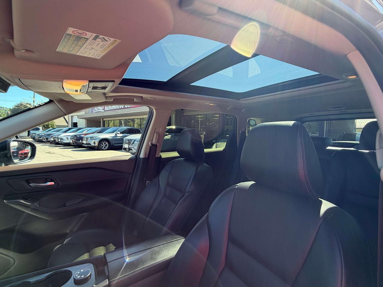 2023 Nissan Rogue SV MIDNIGHT/PWR ROOF/LEATHER/CALL PICTON Photo