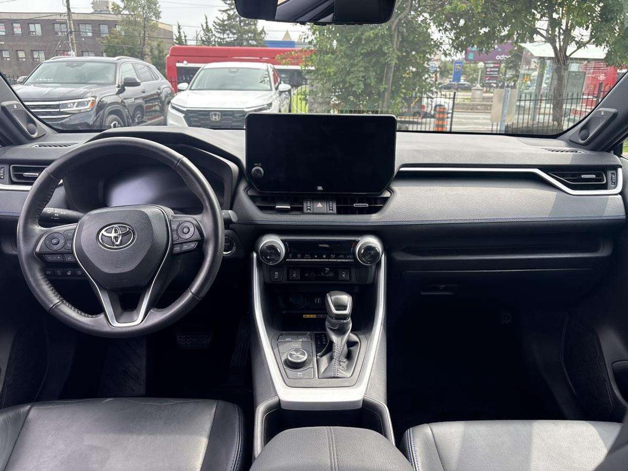 2024 Toyota RAV4 Hybrid XSE Clean Carfax Photo